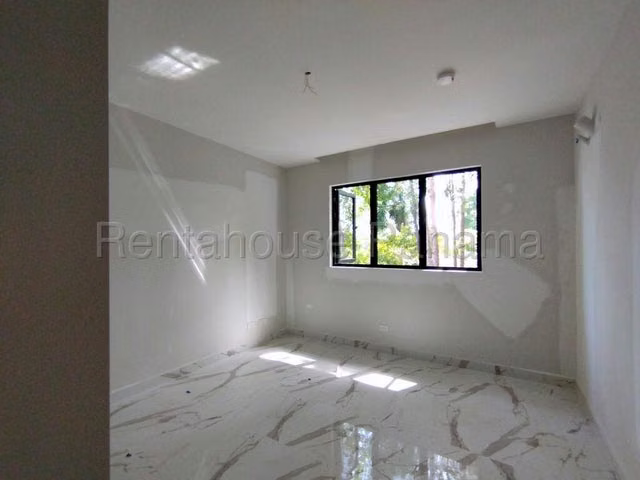 Vendo casa en Albrook LF26-4807 Solo Cliente Directo