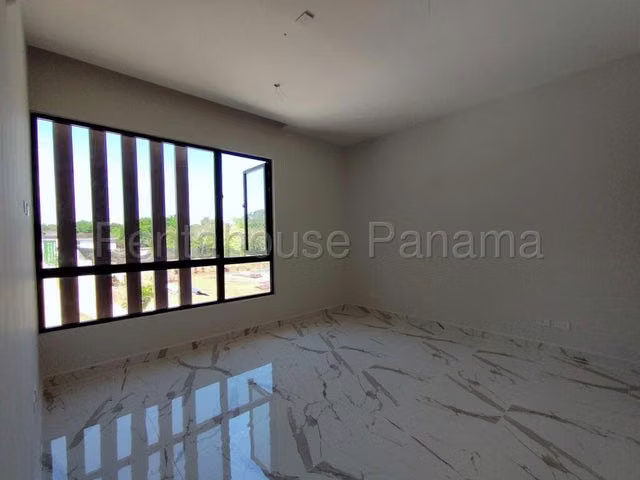 Vendo casa en Albrook LF26-4807 Solo Cliente Directo