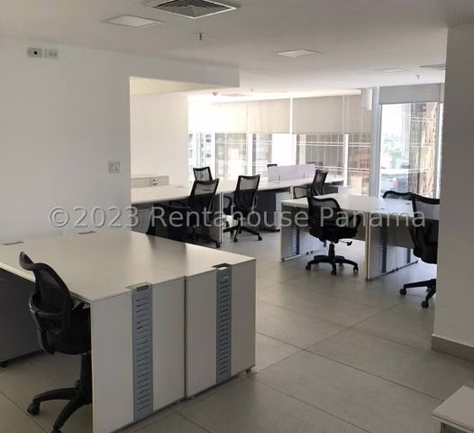 Alquilo apartamento en Obarrio LF23-8382 Solo Cliente Directo