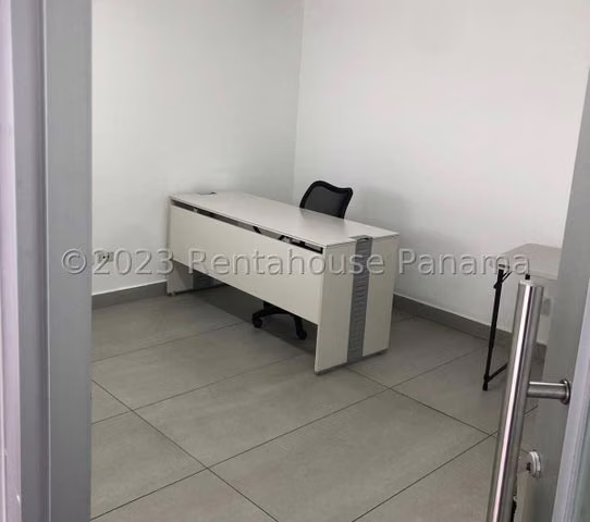 Alquilo apartamento en Obarrio LF23-8382 Solo Cliente Directo