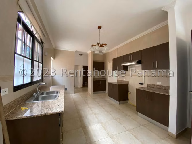 Vendo Casa de 350 m² en PH Clayton Village, Clayton 26-3646GG - Imagen 4