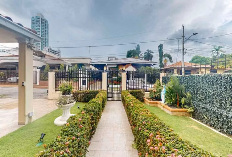 Venta de amplia y elegante casa en Loma Alegre – San Francisco