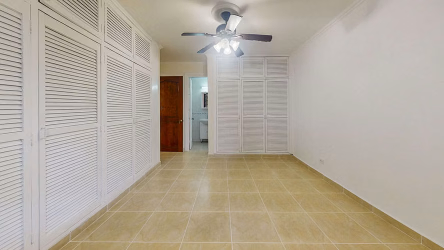Venta de amplia y elegante casa en Loma Alegre – San Francisco