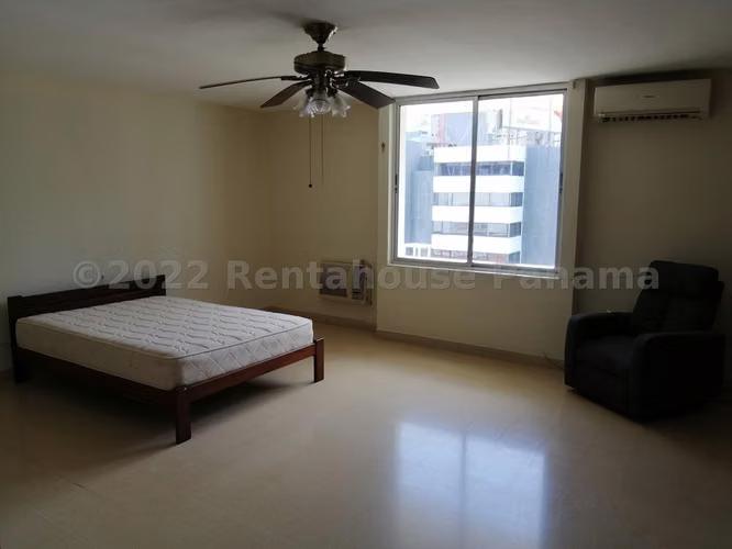 Vendo Apartamento de 237 m² en PH Don Camilo, Obarrio 25-1111GG