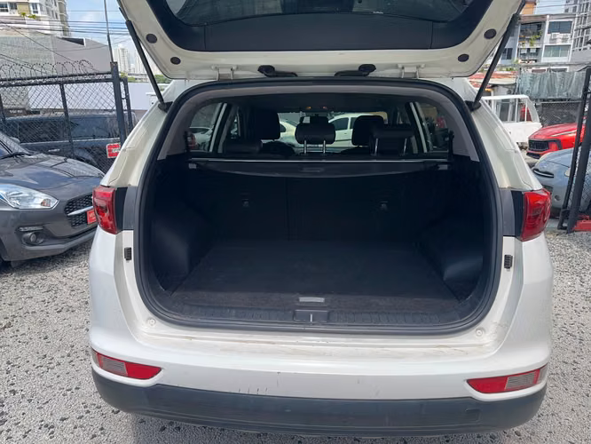 KIA SPORTAGE / BIEN CUIDADA  - Imagen 4