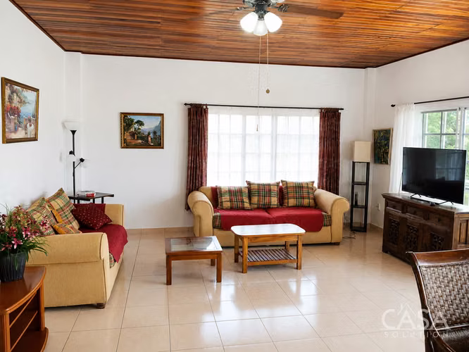 Propiedad con 4 Casas de Alquiler en Venta en Alto Boquete, Boquete - Imagen 9