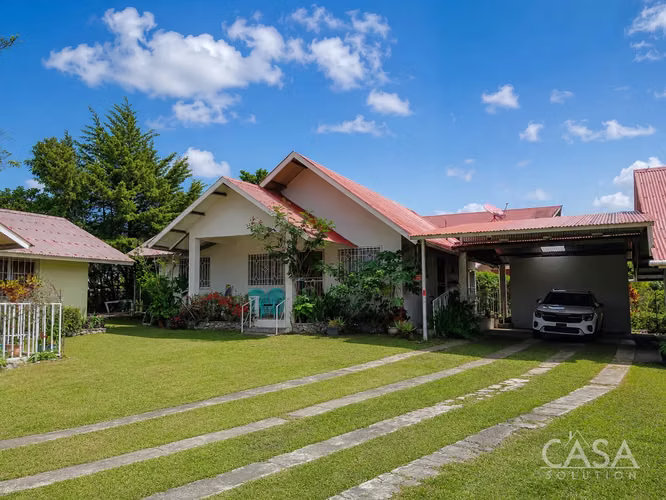 Propiedad con 4 Casas de Alquiler en Venta en Alto Boquete, Boquete - Imagen 5