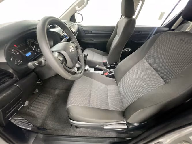 TOYOTA HILUX - 2025 - PPHX - Automarket - Imagen 5
