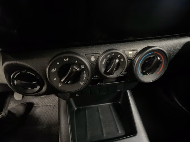 TOYOTA HILUX - 2025 - PPHX - Automarket - Imagen 9