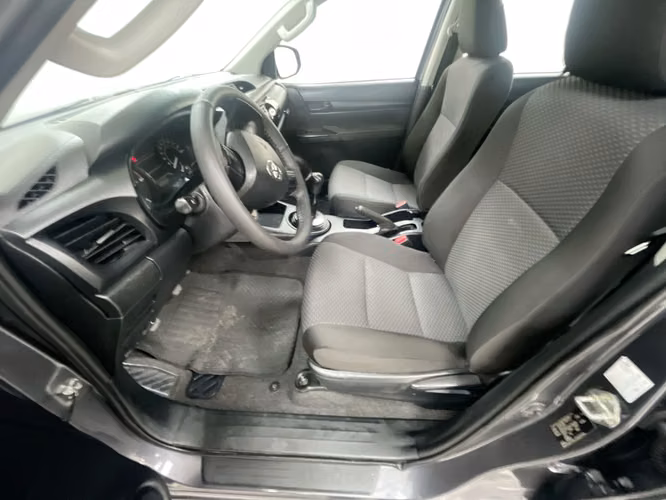 TOYOTA HILUX - 2025 - PPHX - Automarket - Imagen 5