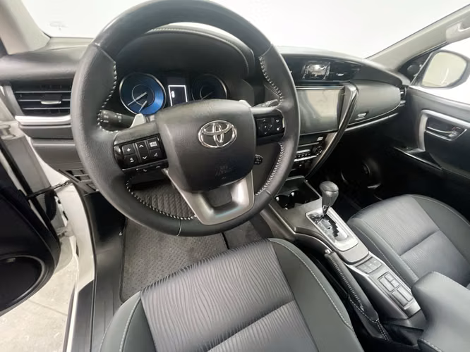 TOYOTA FORTUNER - 2025 - TFXX - Automarket - Imagen 6