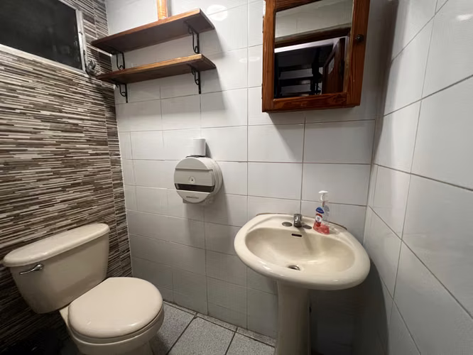 Alquiler de propiedad comercial en Llano Bonito