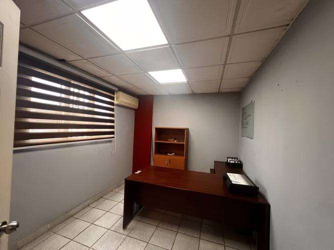 Alquiler de propiedad comercial en Llano Bonito