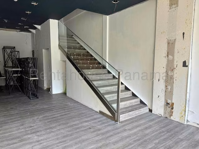 Alquilo local en Bella Vista LF26-8700 Solo Cliente Directo
