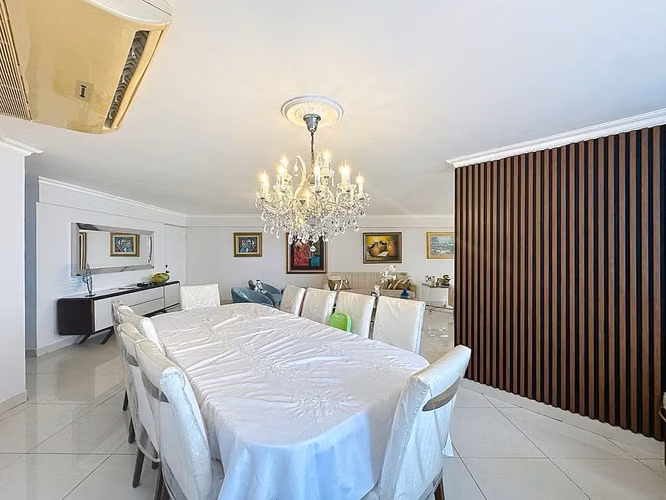 Venta de apartamento en Avenida Balboa – PH Roca Mar