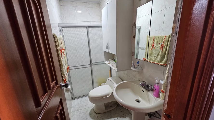 Venta de Casa Altos de los Laureles Via Fernandez de Cordoba JM - Imagen 11