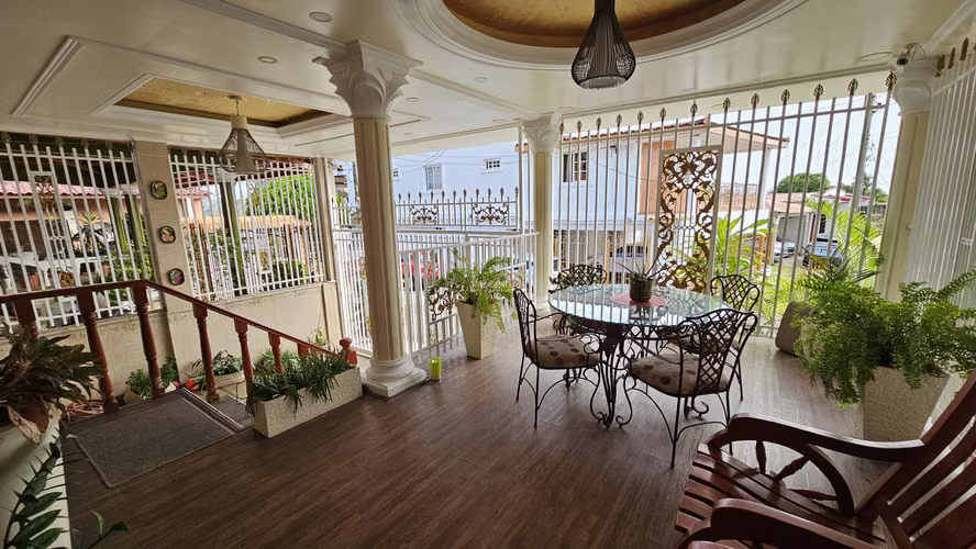 Venta de Casa Altos de los Laureles Via Fernandez de Cordoba JM - Imagen 3