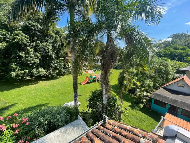 EXCLUSIVO APARTAMENTO EN CLAYTON DE DOS NIVELES CON TERRAZA PANORAMICA