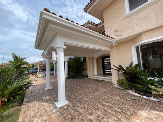 Venta Casa en Palmeras del Este - Costa del Este