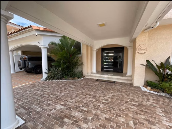 Venta Casa en Palmeras del Este - Costa del Este