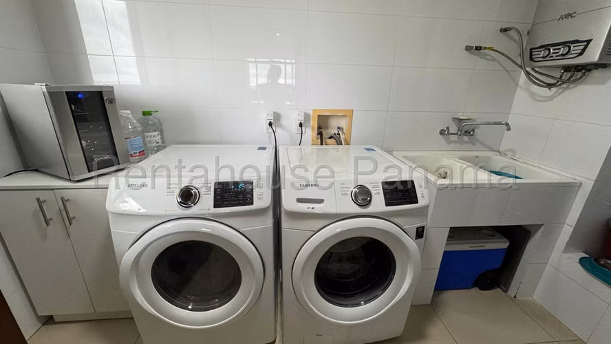 Alquiler de Apartamento en Santa Maria Ph Greenview CCO
