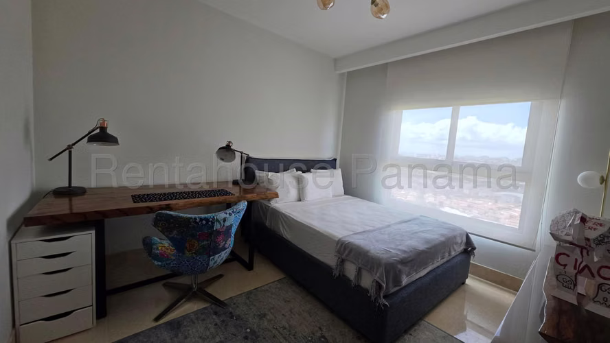 Alquiler de Apartamento en Santa Maria Ph Greenview CCO
