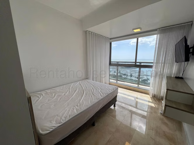 Alquiler de Apartamento en Avenida Balboa Ph YOO CCO