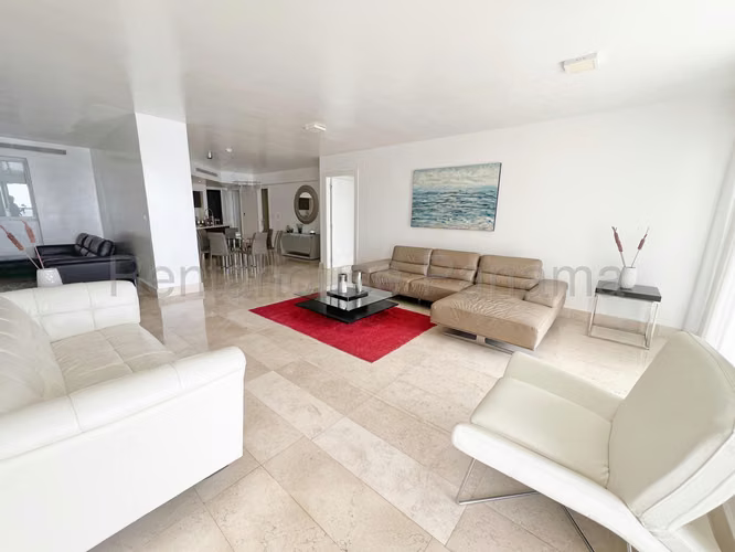 Alquiler de Apartamento en Avenida Balboa Ph YOO CCO