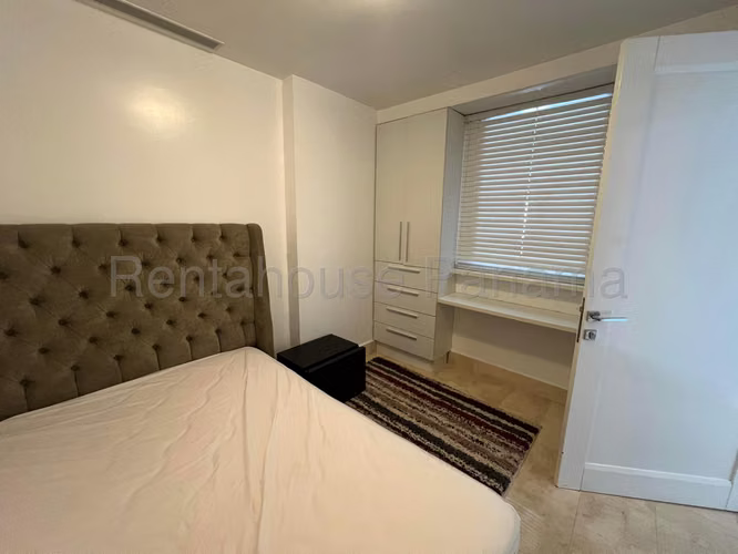 Alquiler de Apartamento en Avenida Balboa Ph YOO CCO