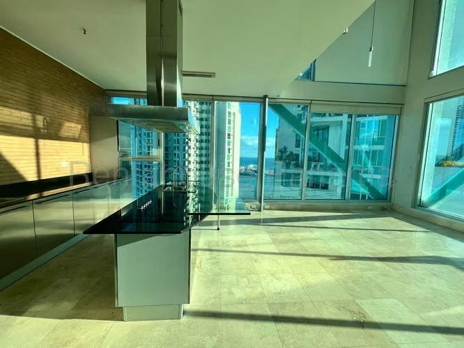 VIVA YA! EN PUNTA PACIFICA VENTA PH LOFT FOUR 41 CON LÍNEA BLANCA ESM