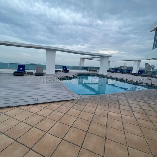 Alquilo Apartamento en Avenida Balboa OF26-8731