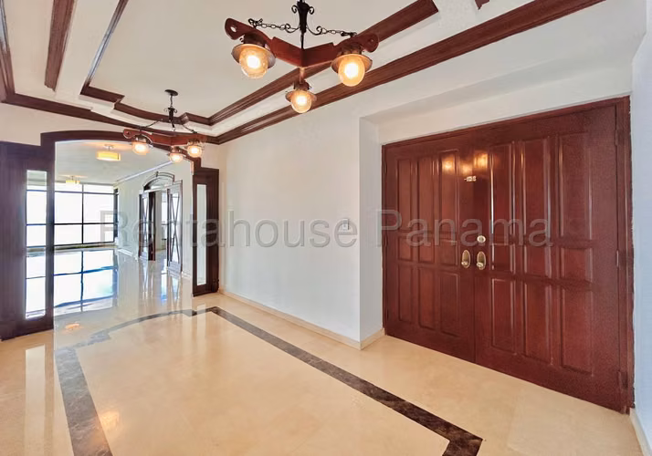 Vendo Apartamento en Avenida Balboa OF26-4324