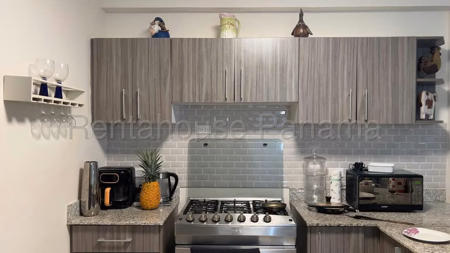 Alquilo Casa en Chorrera OF26-4876