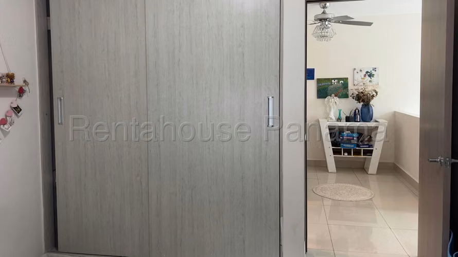 Alquilo Casa en Chorrera OF26-4876