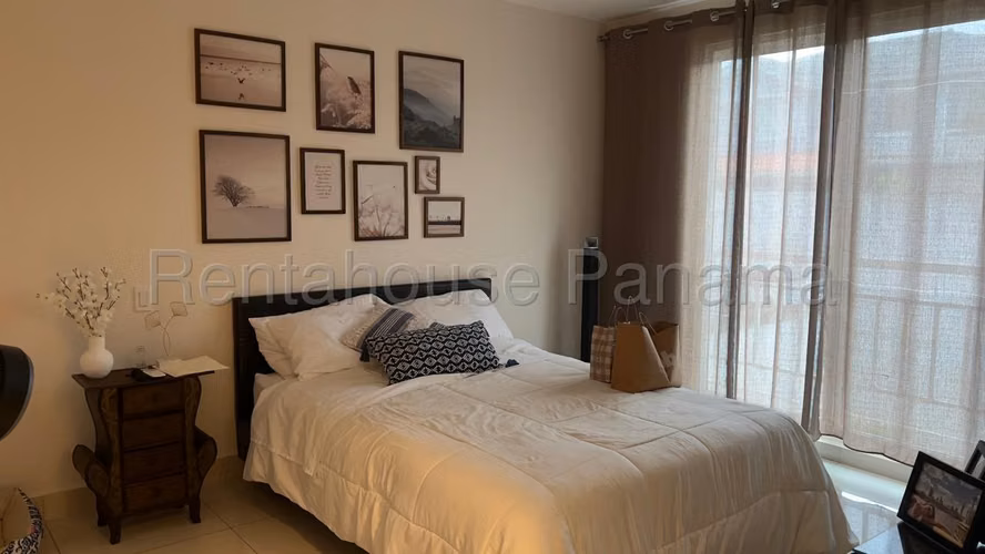 Alquilo Casa en Chorrera OF26-4876