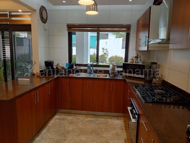 Vendo Casa en Chorrera OF26-4557 - Imagen 3