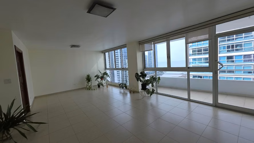 APARTAMENTO EN VENTA / 3 REC / EXCELENTE UBICACIÓN