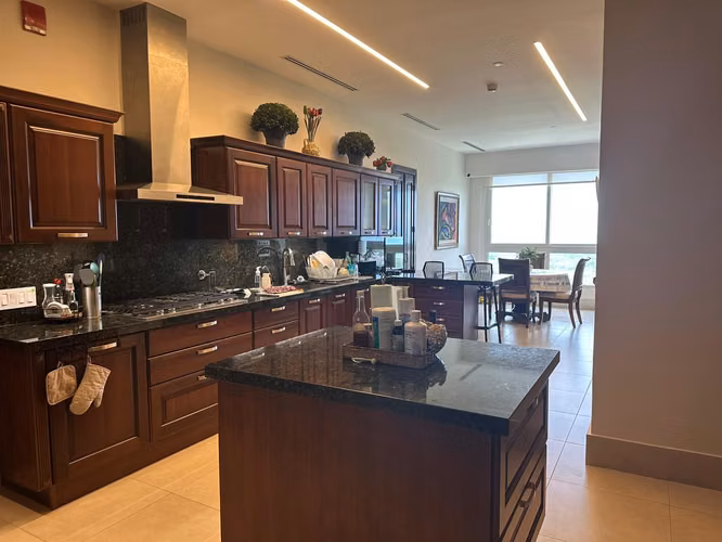 VENTA DE EXCLUSIVO PENTHOUSE - COSTA DEL ESTE - Imagen 2