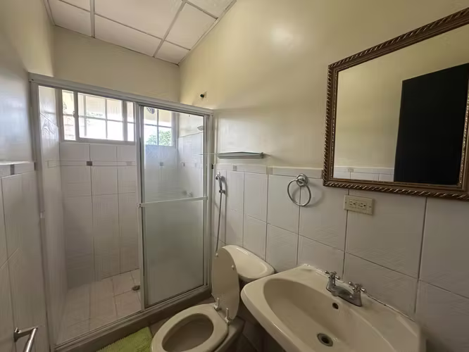 SE ALQUILA CASA AMOBLADA Y CERCADA EN ÁREA EXCLUSIVA DE DAVID