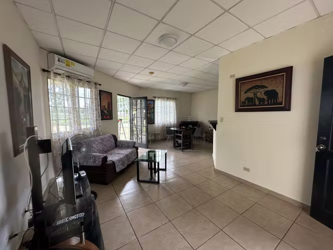 SE ALQUILA CASA AMOBLADA Y CERCADA EN ÁREA EXCLUSIVA DE DAVID