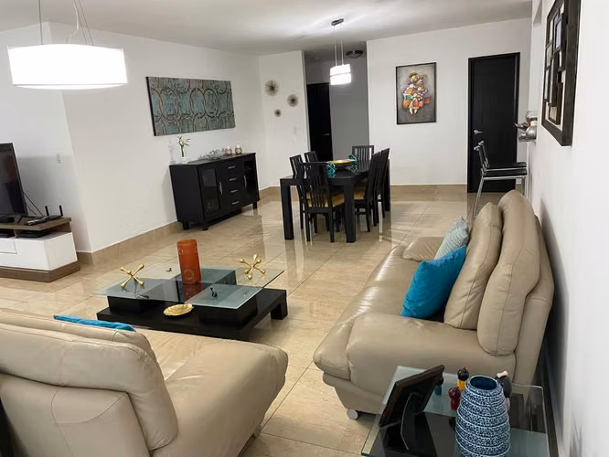 Se Vende Apartamento PH The Regent - San Francisco.