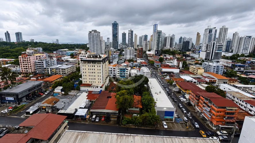 Venta Apartamento Keops Tower Remate Bancario 1,875 $/m2
