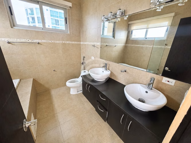 Venta Apartamento Keops Tower Remate Bancario 1,875 $/m2