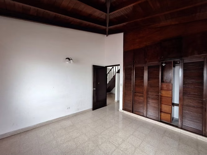 SE ALQUILA CASA AMPLIA EN EL DORADO