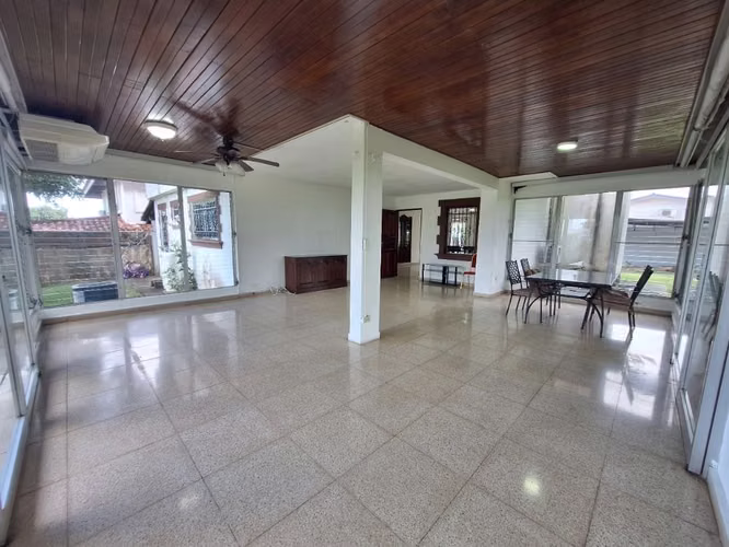 SE ALQUILA CASA AMPLIA EN EL DORADO