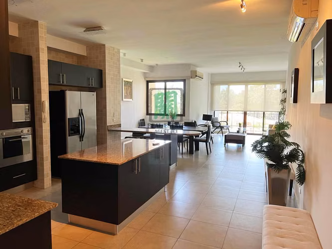 SE ALQUILA O SE VENDE – AMADOR HEIGHTS, CAUSEWAY - Imagen 5