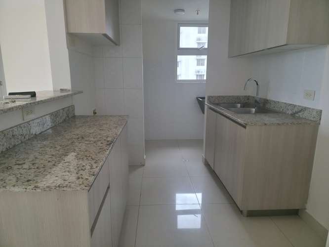 Alquiler de Apartamento en PH Venice Place, Condado del Rey