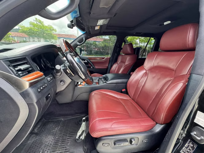 2018 LEXUS LX570