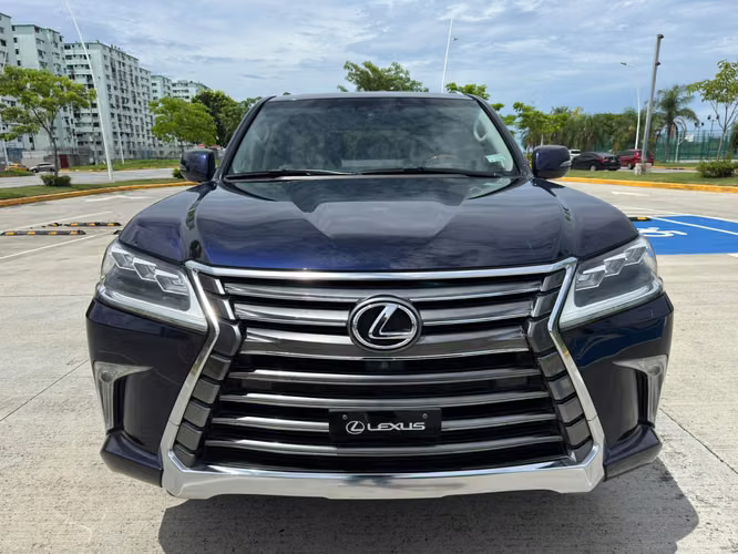 2019 LEXUS LX570