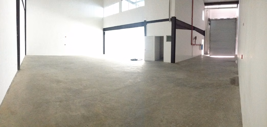 Venta Ofibodega en la via Tocumen